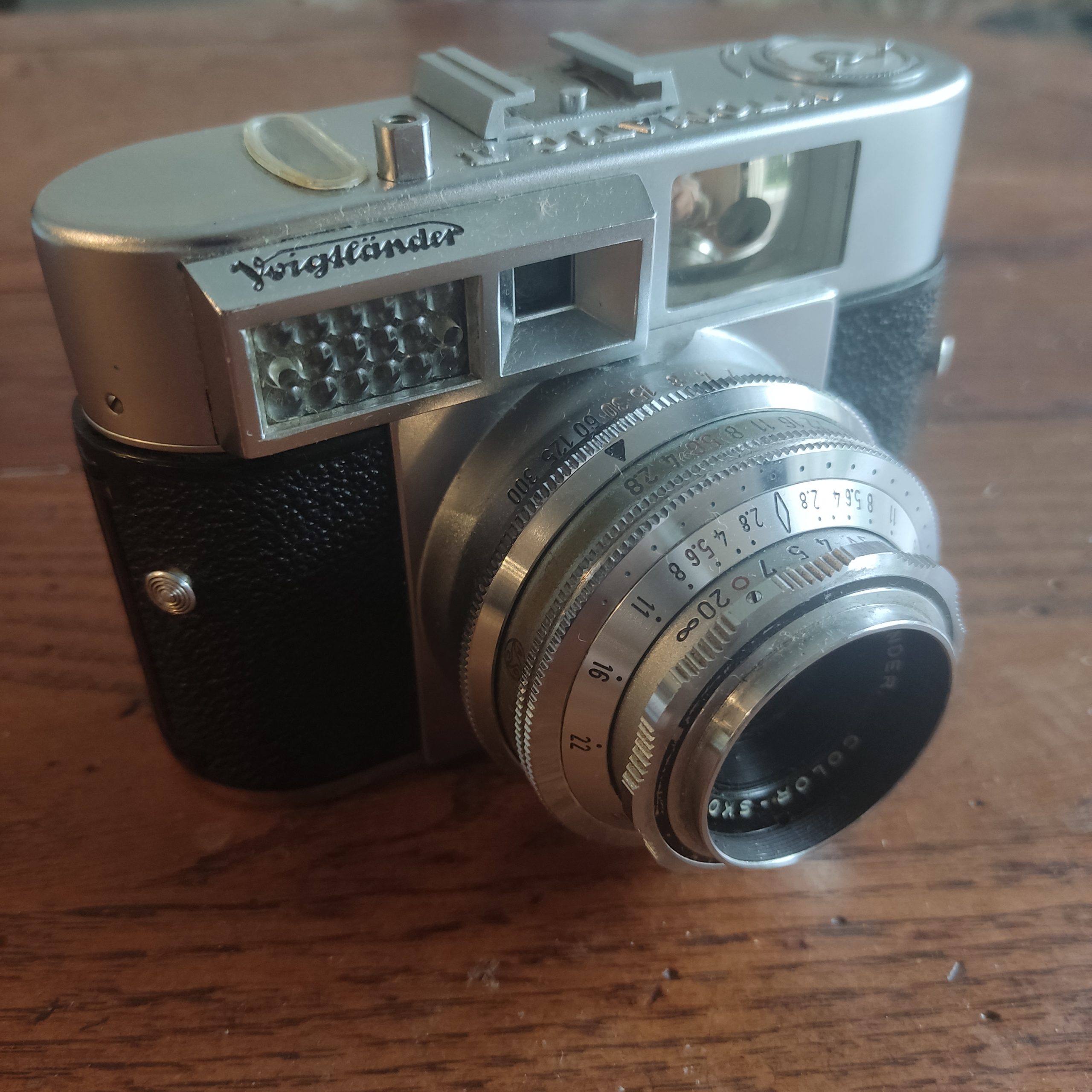 The Voigtländer Vitomatic II camera